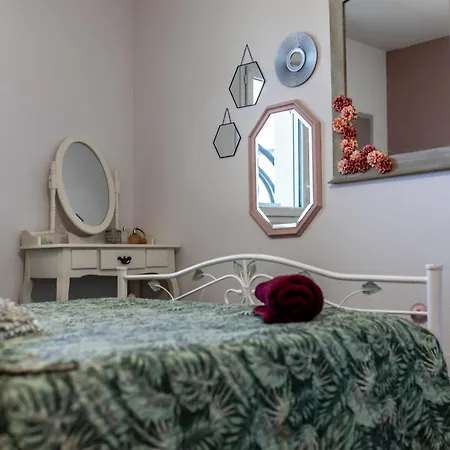 Le De Apartament